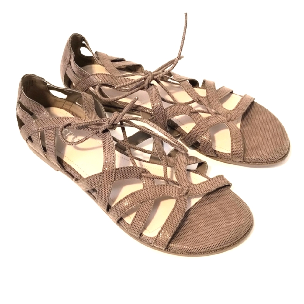 REACTION KENNETH COLE OBI GLADIATOR SANDAL FLATS BOHO TAUPE WOMENS 9.5